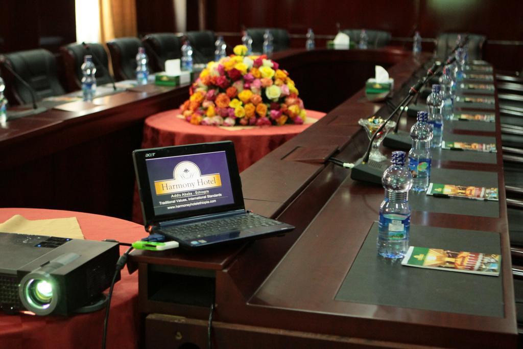 Harmony Hotel Addis Abeba Exterior foto